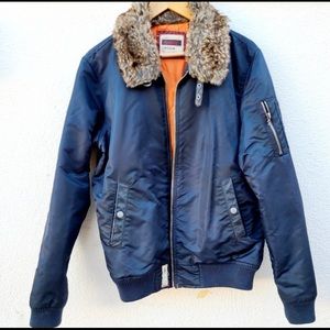 Altamont Jacket Rare Reynolds Faux Fox Neck Jacket (Medium)